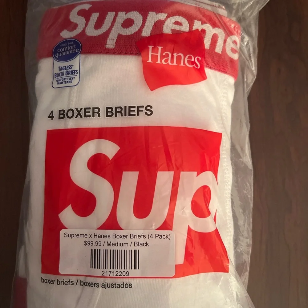 Supreme x Hanes boxer 4 pack